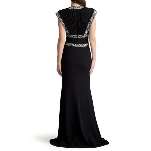 Tadashi Shoji Embroidered V-Neck Black Ivory Gown | Size 16 | NWOT - Picture 3 of 14